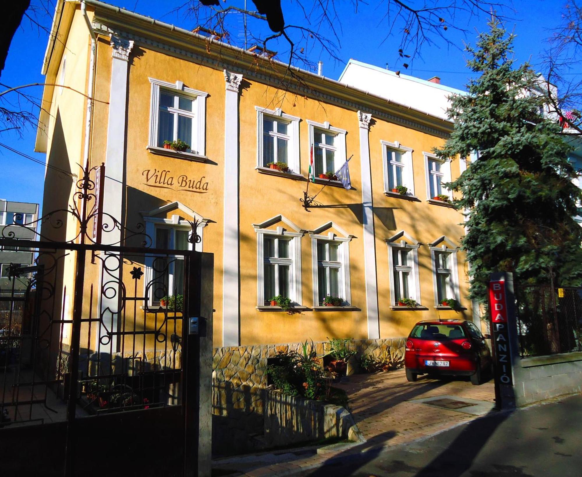 Buda Panzio Gyor Luaran gambar